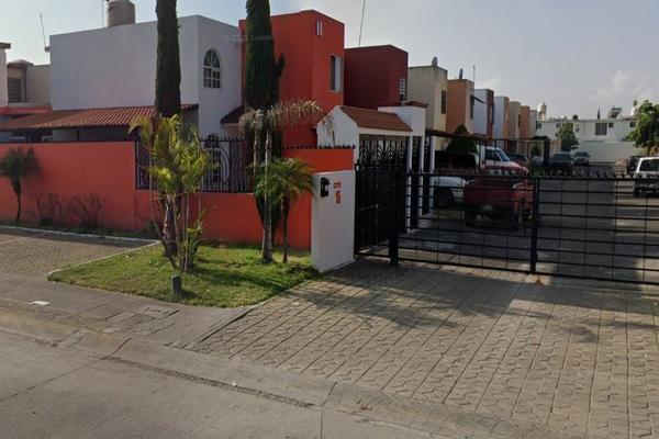 Foto de inmueble en AV Luna 15, Col. Real del Sol C.P. 45654, Tlajomulco de Zúñiga