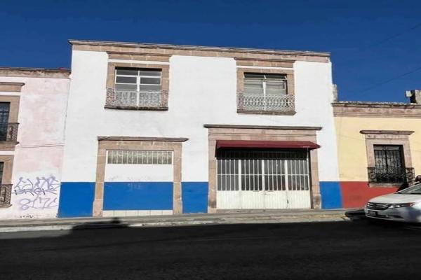 Foto de inmueble en Avenida Madero, Col. Morelia Centro C.P. 58000, Morelia