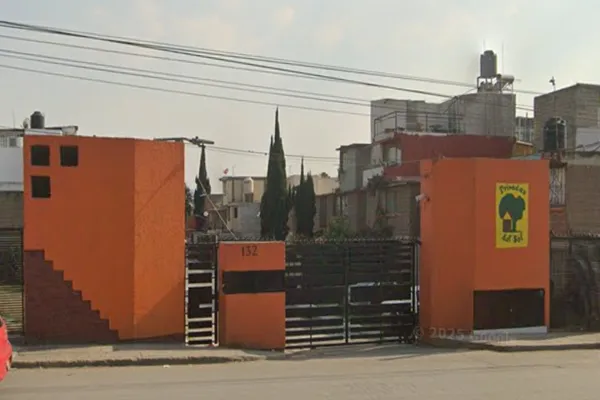 Foto de inmueble en Av. Magnolias #132, Col. Ampliación San Pablo de las Salinas C.P. 54938, Tultitlán