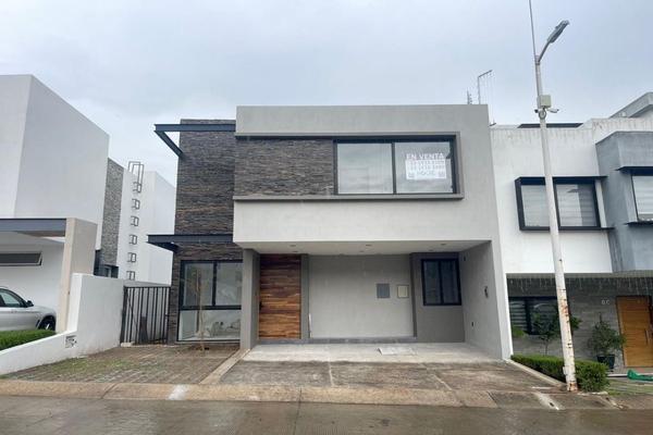 Foto de inmueble en Av Mariano Otero, Col. Los Robles C.P. 45134, Zapopan