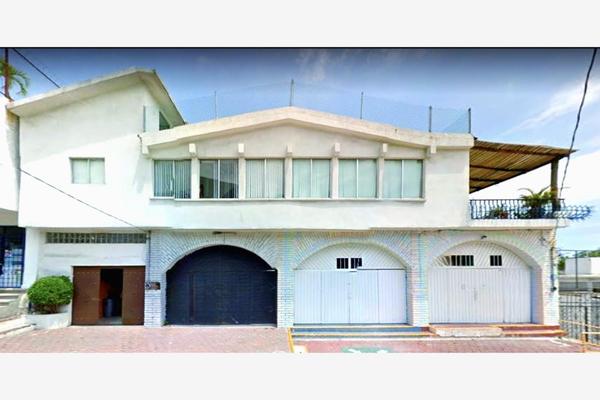Foto de inmueble en AV. MEXICO #42, Col. Las Cumbres C.P. 39680, Acapulco de Juárez