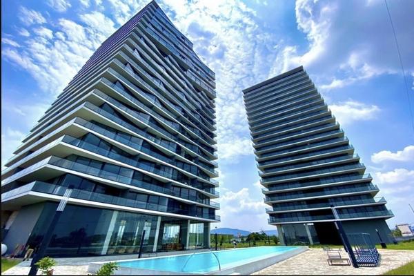 Foto de inmueble en av mexico, Col. Juan Manuel Vallarta C.P. 45120, Zapopan