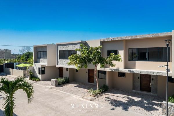Foto de inmueble en Avenida Mexico, Col. Las Jarretaderas C.P. 63735, Bahía de Banderas