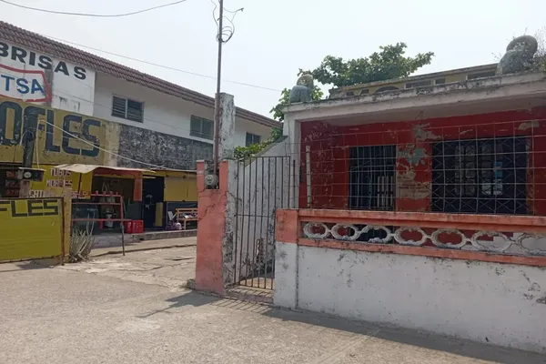 Foto de inmueble en av miguel aleman, Col. Pascual Ortiz Rubio C.P. 91750, Veracruz