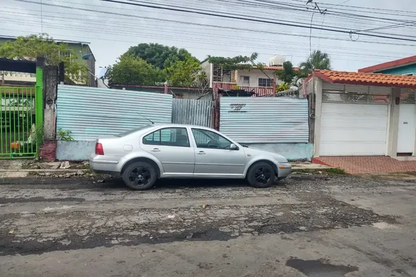 Foto de inmueble en av, Col. Miguel Hidalgo C.P. 91712, Veracruz