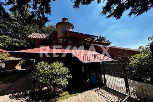 Foto de inmueble en Avenida Monte de la Cruces San Lorenzo Acopilco, Col. San Lorenzo Acopilco C.P. 05410, Cuajimalpa de Morelos