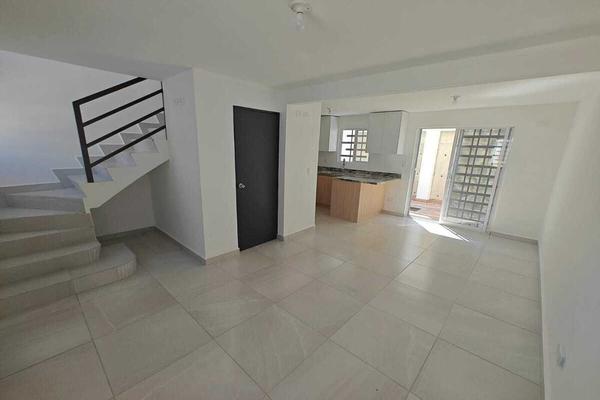 Foto de inmueble en AV Murua, Col. Valle Vista 1a Sección C.P. 22456, Tijuana