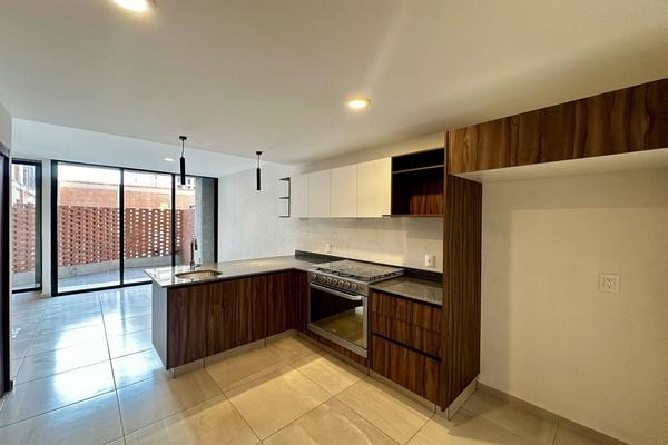 Foto de inmueble en Av naciones unidad, Col. Virreyes Residencial C.P. 45110, Zapopan