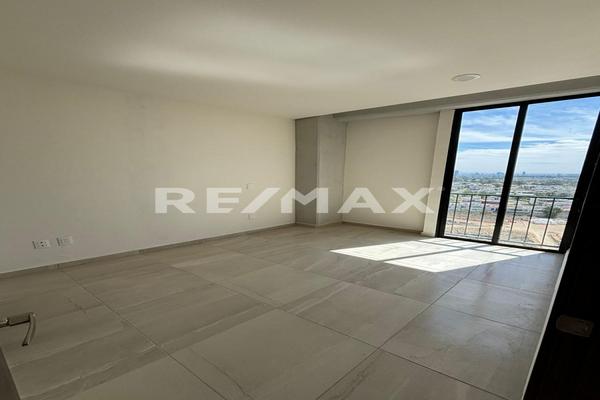 Foto de inmueble en avenida naciones unidas, Col. San Juan de Ocotan C.P. 45019, Zapopan