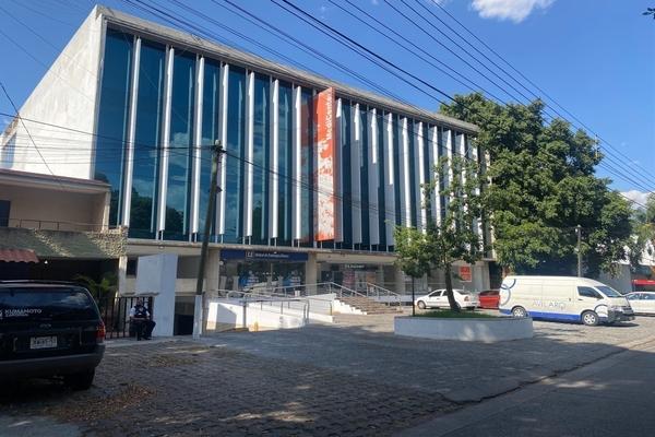 Foto de inmueble en Av. Nicolás Copernico, Col. Arboledas 1a Secc C.P. 45070, Zapopan
