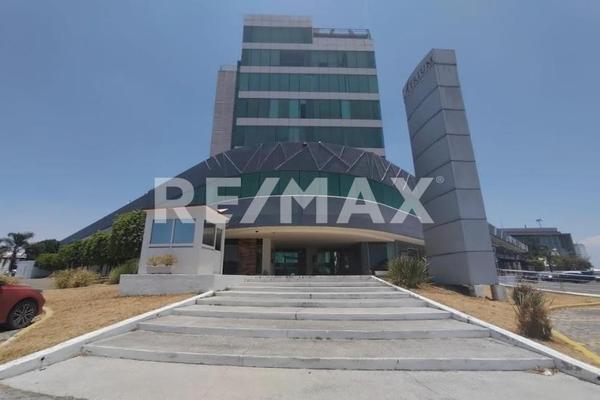 Foto de inmueble en Av. Osa Menor, Col. San Bernardino Tlaxcalancingo C.P. 72820, San Andrés Cholula