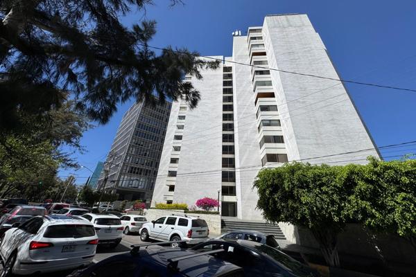 Foto de inmueble en Avenida Pablo Neruda #2640, Col. Providencia 1a Secc C.P. 44630, Guadalajara