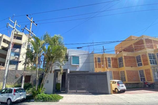 Foto de inmueble en Av. Pablo Neruda, Col. Providencia 2a Secc C.P. 44630, Guadalajara