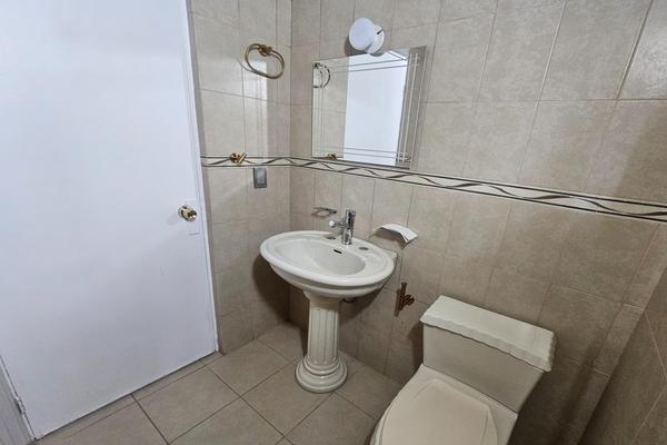 Foto de inmueble en Av pacifico, Col. Rosedal C.P. 04330, Coyoacán
