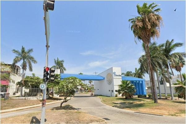 Foto de inmueble en Av Palma Real, Col. Palma Real C.P. 63737, Bahía de Banderas