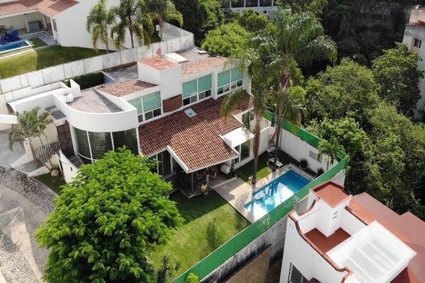 Foto de inmueble en Av. Palmira, Col. Palmira Tinguindin C.P. 62490, Cuernavaca