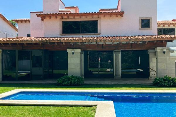 Foto de inmueble en Avenida Palmira, Col. Palmira Tinguindin C.P. 62490, Cuernavaca