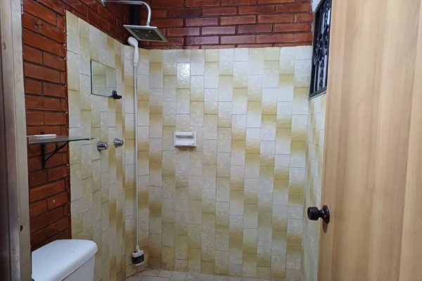 Foto de inmueble en Av. Palmitas #30, Col. Colonial Iztapalapa C.P. 09270, Iztapalapa