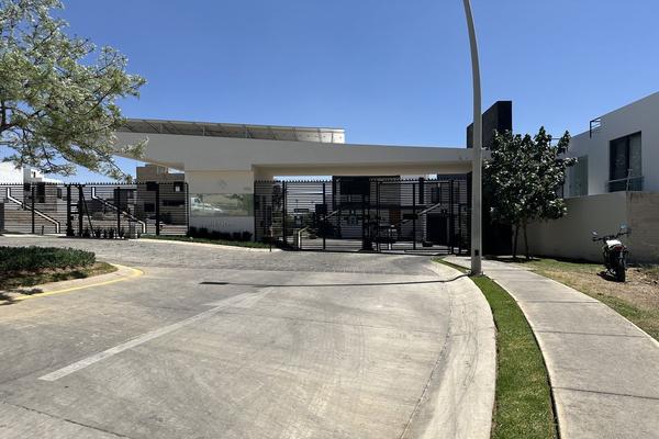Foto de inmueble en AV. PASEO DE LA CANTERA, Col. Nuevo México C.P. 45138, Zapopan