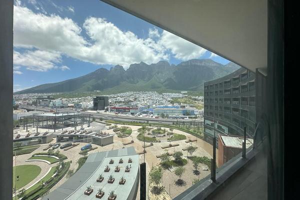 Foto de inmueble en av paseo de los leones, Col. Cumbres Madeira C.P. 64349, Monterrey