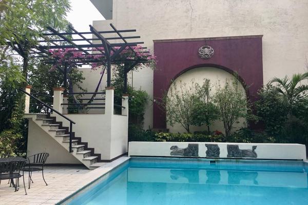 Foto de inmueble en Av.Paseo del Conquistador, Col. Lomas de Cortes C.P. 62240, Cuernavaca