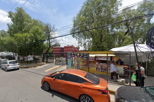 Foto de inmueble en Av. Paseo del Ferrocarril #87, Col. Los Reyes Ixtacala 1ra. Sección C.P. 54090, Tlalnepantla de Baz