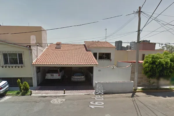 Foto de inmueble en Av. Paseo del Pipila #90, Col. Lomas Manuel Ávila Camacho C.P. 53910, Naucalpan de Juárez