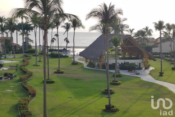 Foto de inmueble en Av. Paseo la Marina #589, Col. Marina Vallarta C.P. 48335, Puerto Vallarta