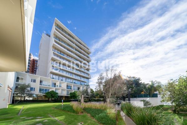 Foto de inmueble en Avenida Paseo La Toscana #777, Col. Valle Real C.P. 45019, Zapopan