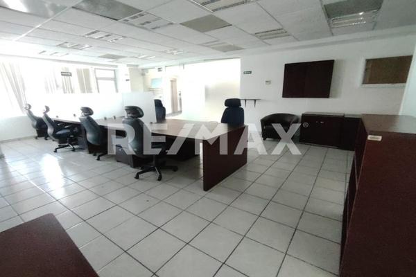 Foto de inmueble en Av. Paseo Tabasco, Col. Oropeza C.P. 86030, Centro