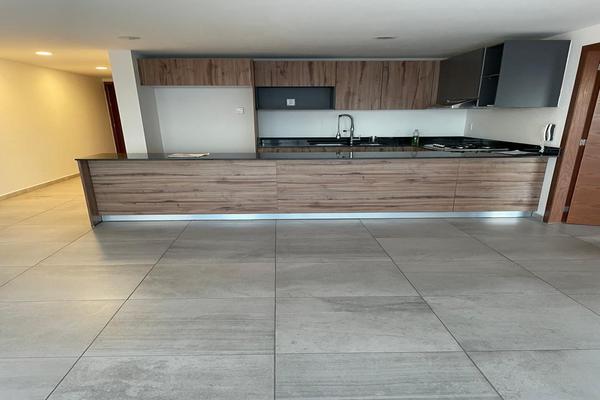 Foto de inmueble en Av Patrai, Col. Jardines de La Patria C.P. 45110, Zapopan