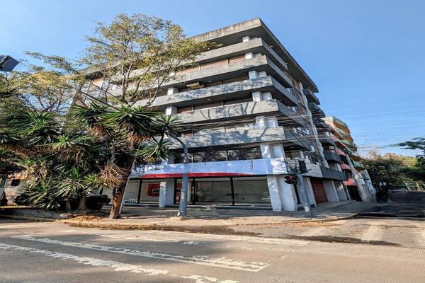 Foto de inmueble en Av. Patriotismo, Col. San Pedro de los Pinos C.P. 03800, Benito Juárez