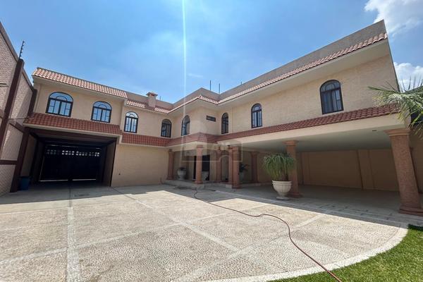Foto de inmueble en Avenida Pavo Real lt 12 mz 14 #12, Col. Lomas de San Esteban C.P. 56257, Texcoco