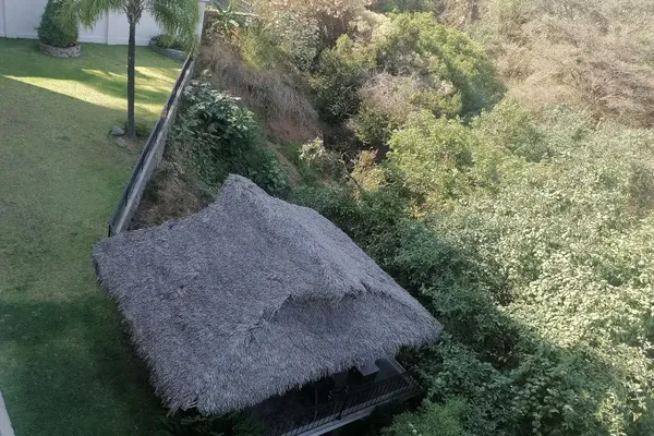Foto de inmueble en Av. Petricholi, Col. Lomas de Ahuatlán C.P. 62130, Cuernavaca