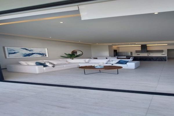 Foto de inmueble en Av. Playa los picos, Col. Bucerías Centro C.P. 63732, Bahía de Banderas