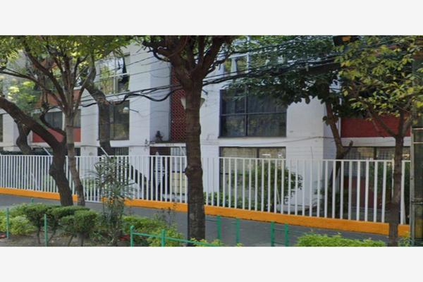 Foto de inmueble en AV PTE PLUTARCO ELIAS CALLES #660, Col. Zapotla C.P. 08610, Iztacalco