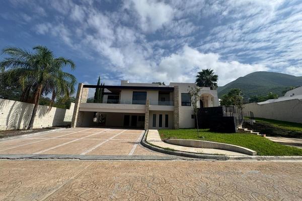 Foto de inmueble en Ave Portal del Huajuco, Col. Portal del Huajuco C.P. 64989, Monterrey