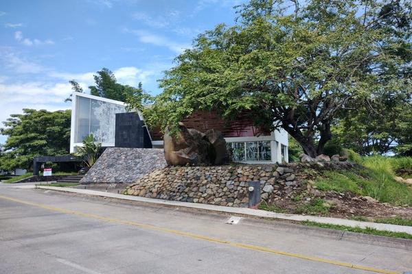 Foto de inmueble en AVENIDA PRIMAVERA, Col. Altozano C.P. 28530, Cuauhtémoc