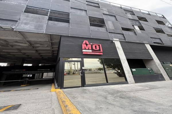 Foto de inmueble en Av. Prof. Moisés Sáenz, Col. Mitras Centro C.P. 64460, Monterrey
