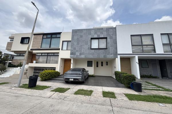 Foto de inmueble en Av. Punto Sur, Col. Punto Sur C.P. 45645, Tlajomulco de Zúñiga