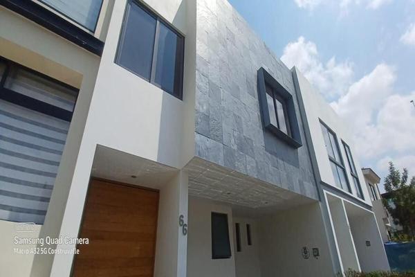 Foto de inmueble en av punto sur, Col. Punto Sur C.P. 45645, Tlajomulco de Zúñiga