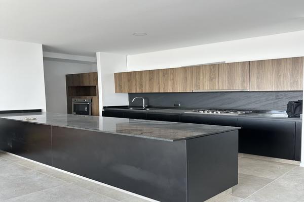 Foto de inmueble en Av punto sur, Col. Punto Sur C.P. 45645, Tlajomulco de Zúñiga