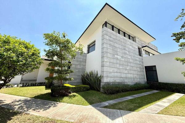 Foto de inmueble en Avenida Ramon Corona, Col. Santa Anita C.P. 45600, San Pedro Tlaquepaque