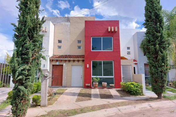 Foto de inmueble en Av real banus #26, Col. Santa Cruz de las Flores C.P. 45640, Tlajomulco de Zúñiga
