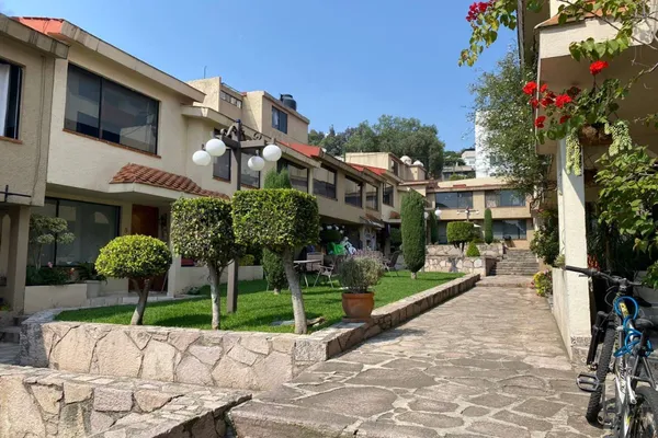 Foto de inmueble en Av. Real de Calacoaya #00, Col. Calacoaya Residencial C.P. 52996, Atizapán de Zaragoza