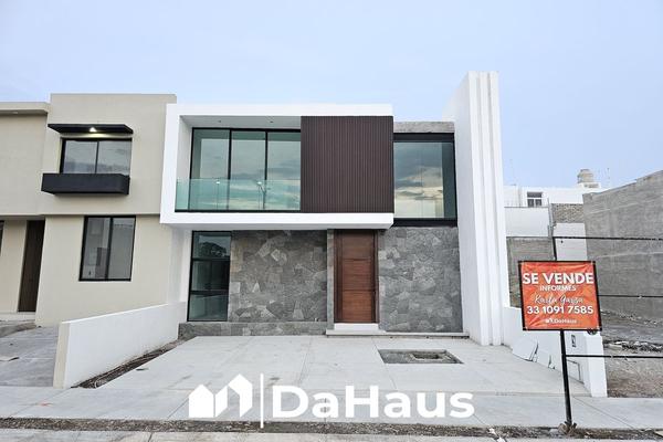 Foto de inmueble en Av real de comala, Col. Comala C.P. 28450, Comala
