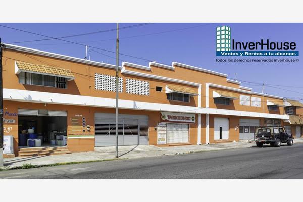 Foto de inmueble en Av. Revillagigedo #ESQUINA JUAN SOTO, Col. Veracruz Centro C.P. 91700, Veracruz