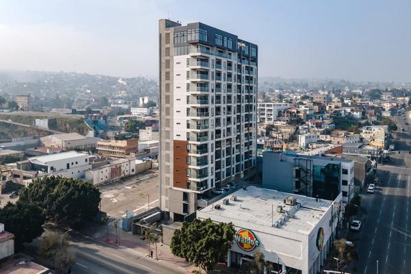 Foto de inmueble en Av revolución, Col. Zona Norte C.P. 22000, Tijuana