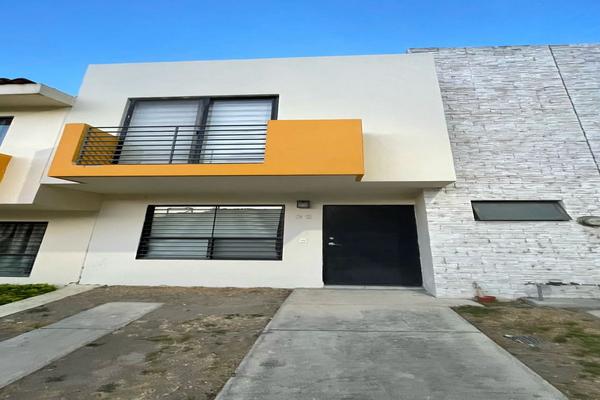 Foto de inmueble en av rio altea, Col. Altea C.P. 45645, Tlajomulco de Zúñiga