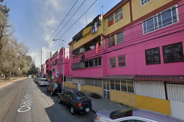 Foto de inmueble en Av. Rio Churubusco #1609, Col. Ampliación Gabriel Ramos Millán C.P. 08020, Iztacalco